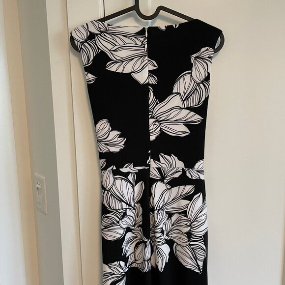 Joseph Ribkoff Slvless Boat Neck Floral Faux Wrap Lined Midi Dress Blk Wht Sz 4 - Picture 6 of 10
